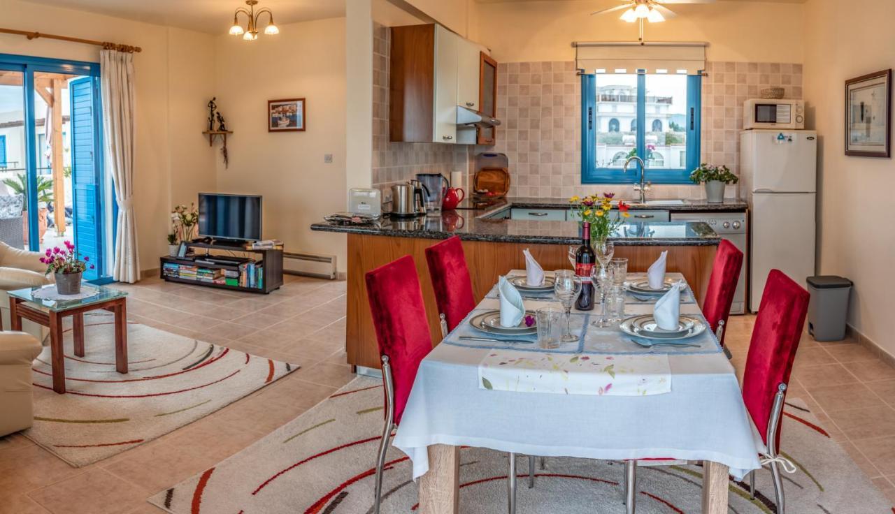 Penthouse Direkt Am Meer Полис Екстериор снимка