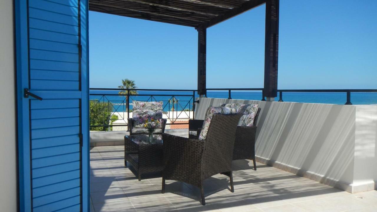 Penthouse Direkt Am Meer Полис Екстериор снимка